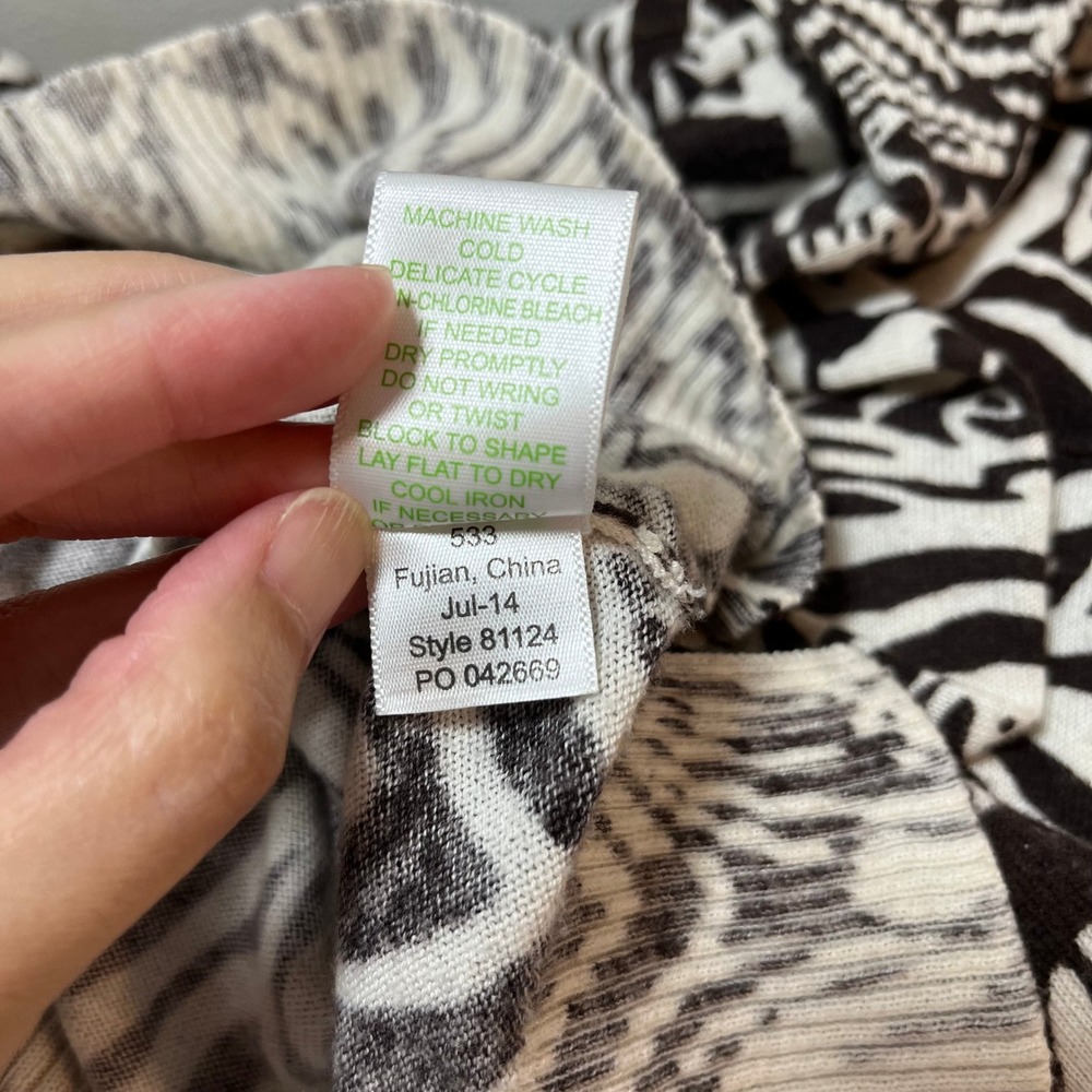 Lilly Pulitzer Brown Zebra V-Neck Sweater Size Small Preppy Y2K Animal Print - Picture 10 of 10